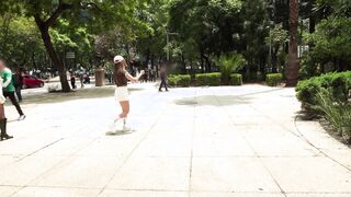 Amateur influencer receives fan money in box during World Cup