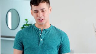 Dick Hungry Hotties Chloe Rose & Macy Meadows Devour Stepbros Cock for Afternoon Snack Threesome