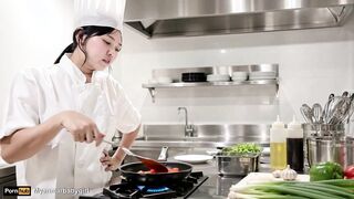 Big Ass Chef's Horny while Cooking &lpar; Hardcore Creampie &rpar;