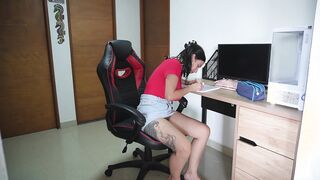 Supermarket worker has sex with her manager to get a raise!