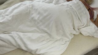 Step-sister Wakes Up to a Hard Cock