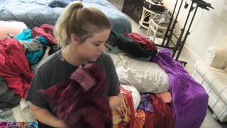 Stepsiblings accidentally turn each other on and end up fucking on the couch