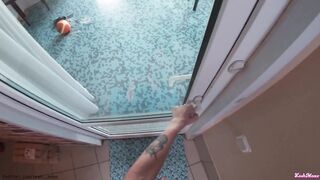 Застукал Сводную Сестру Голую В Бассейне И Трахнул Ее