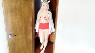 Bunni Girl Masturbating