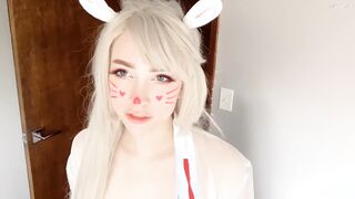 Bunni Girl Masturbating
