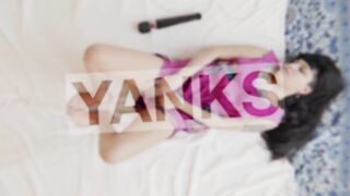 Yanks Cutie Abbie's Squirting Pussy