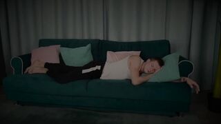 Cuckold doesn't want to fuck his girlfriend and then she calls a bull who fuc...